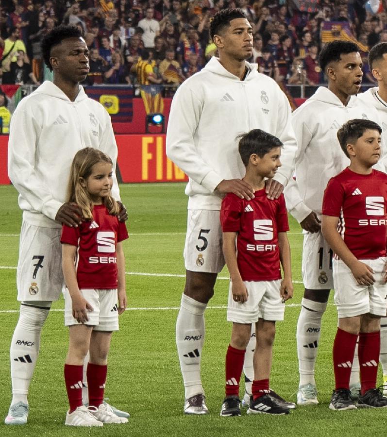 维尼修斯皇马领导力成长：从圣贡萨洛少年到球队领袖的七年蜕变