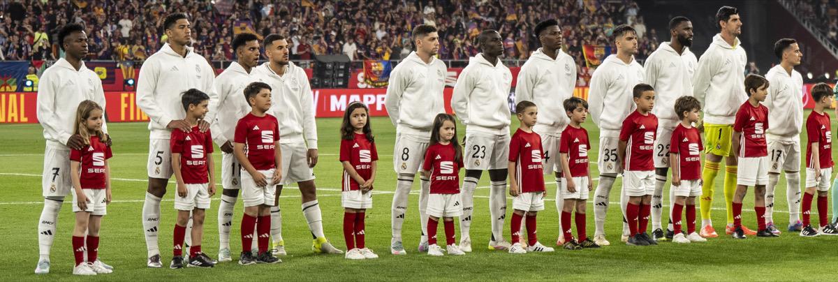 维尼修斯VS姆巴佩：皇马左翼双子星的合作、竞争与2026世界杯终局